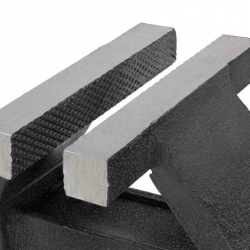 Περιστρεφόμενη ατσάλινη μέγγενη 6" (150mm) iLOFORCE